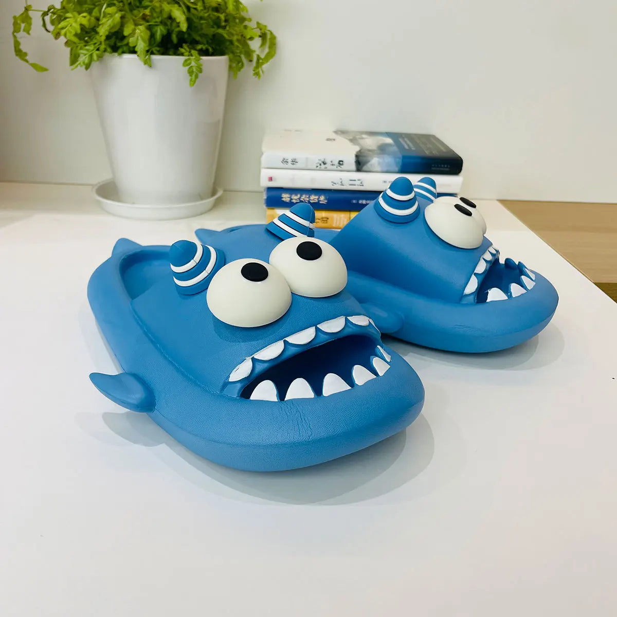 Mo Dou Cute Summer Sandals for Women Non Slip Indoor Bathroom Slippers for Men Soft Thick Sole Open Toe Men's Slides Beach Shoes